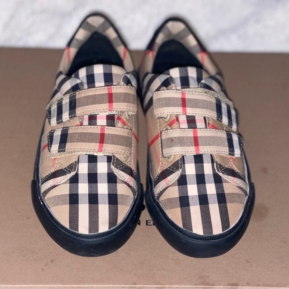 Like new Kids Burberry shoes